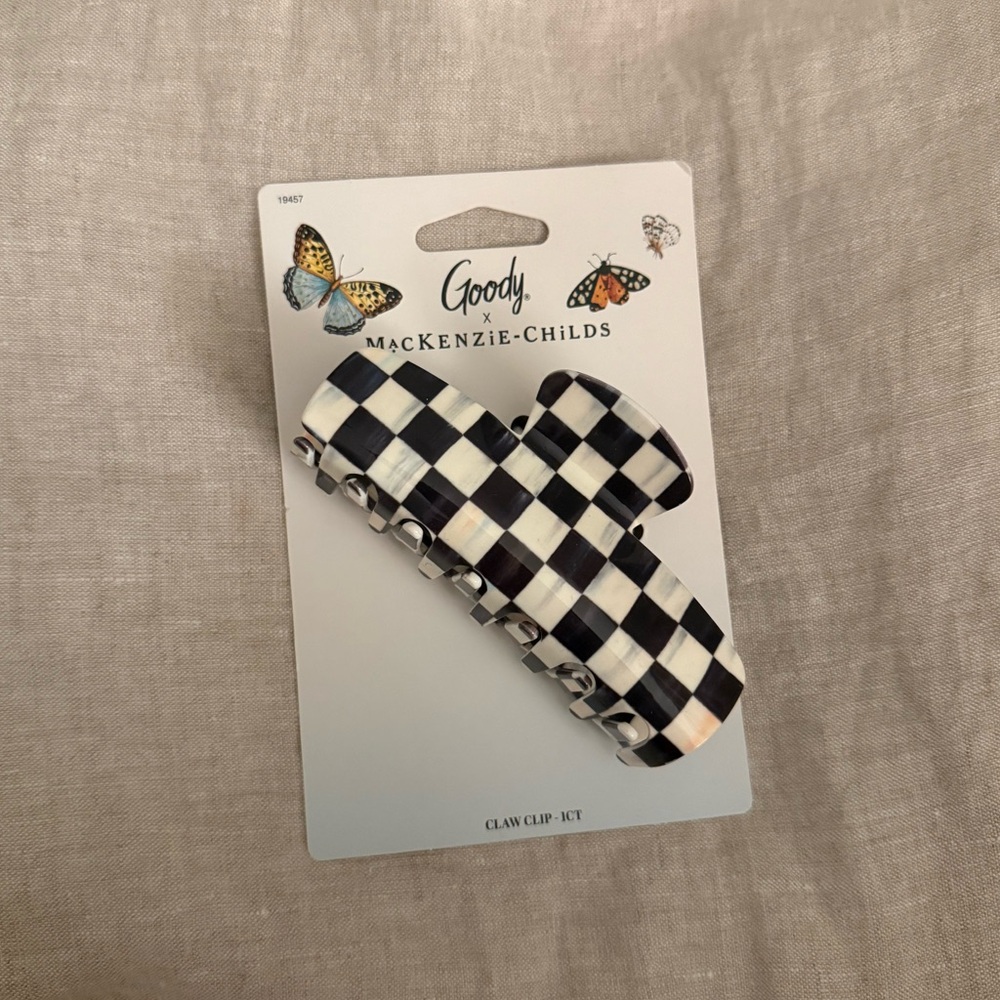 MacKenzie-Childs Black and White Checkered Claw Hair Clip
